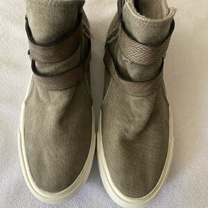 Blowfish Women's Olive High-Top Sneakers